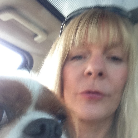 Meet your Posher, Rhoda - Picture 2 of 7